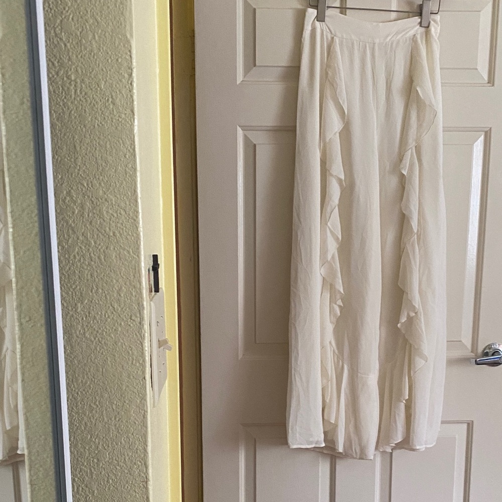 NWOT Mable Elegant Cream Wide Leg Pants, Size S